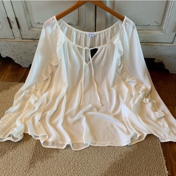 Figleaffashion Tops - ❗️Last One❗️Bohemian Ruffle Sleeves Plus Blouse